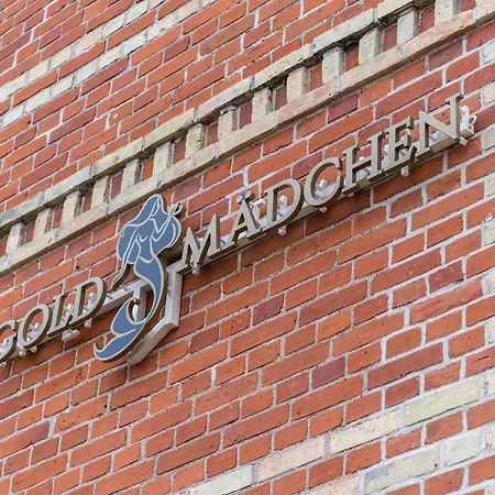 Goldmaedchen 93 - Honeymoon