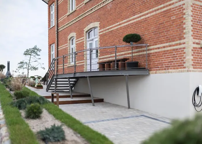 Goldmaedchen 93 - Honeymoon