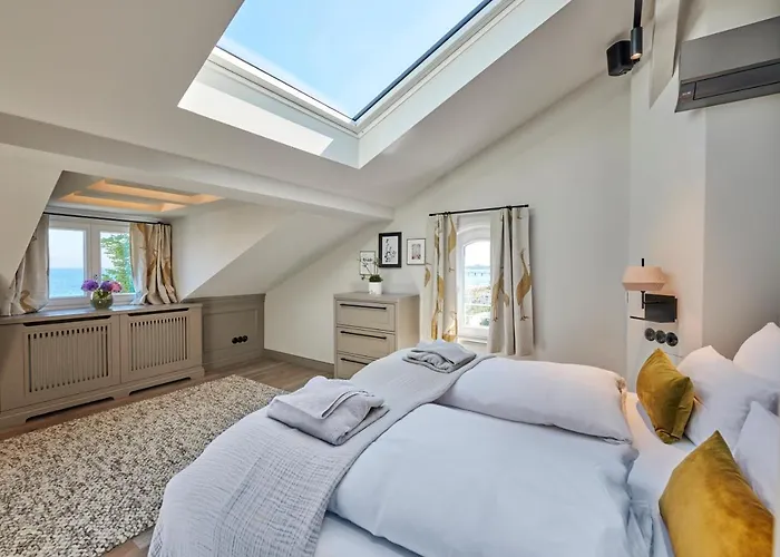 Goldmaedchen 93 - Honeymoon *